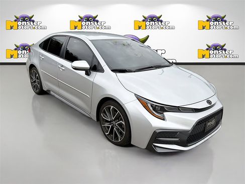 Used 2022 Toyota Corolla SE w/ Carpet Mat Package (TMS) image 3