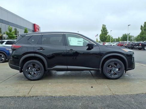 New 2026 Nissan Rogue SV AWD/4WD image 8