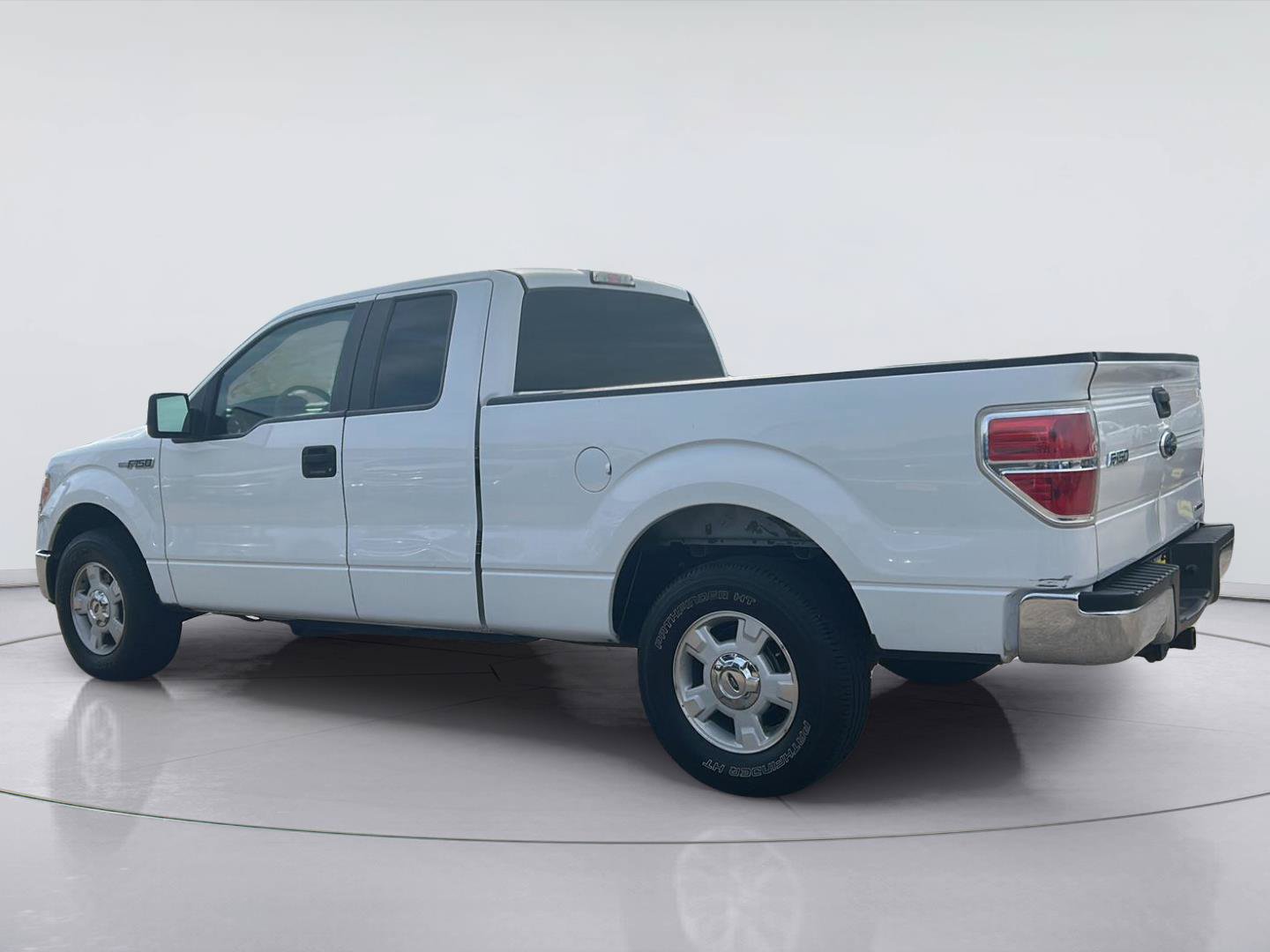 Used 2014 Ford F150 XLT w/ Trailer Tow Package RWD image 6
