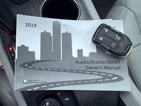 Used 2019 GMC Acadia SLT image 40