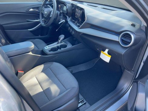 New 2026 Chevrolet Trax LS w/ LS Convenience Package image 30