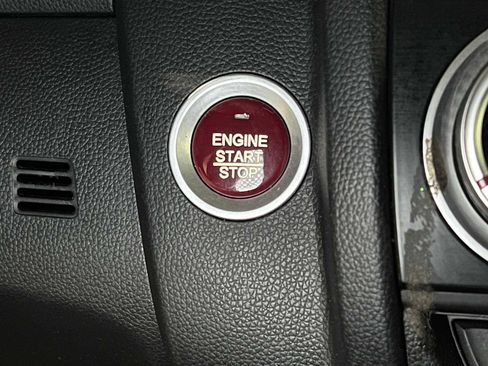 Used 2015 Honda Fit EX image 30