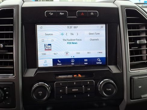 Used 2020 Ford F150 XLT w/ Equipment Group 302A Luxury AWD/4WD image 22
