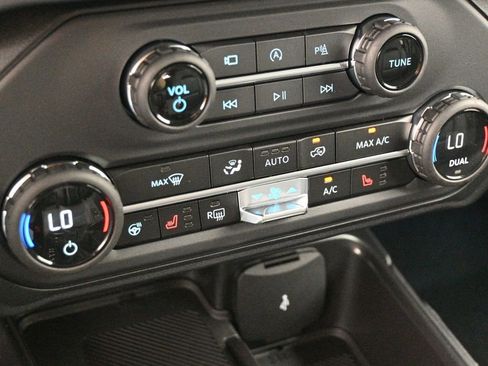 New 2025 Ford Bronco Outer Banks image 17