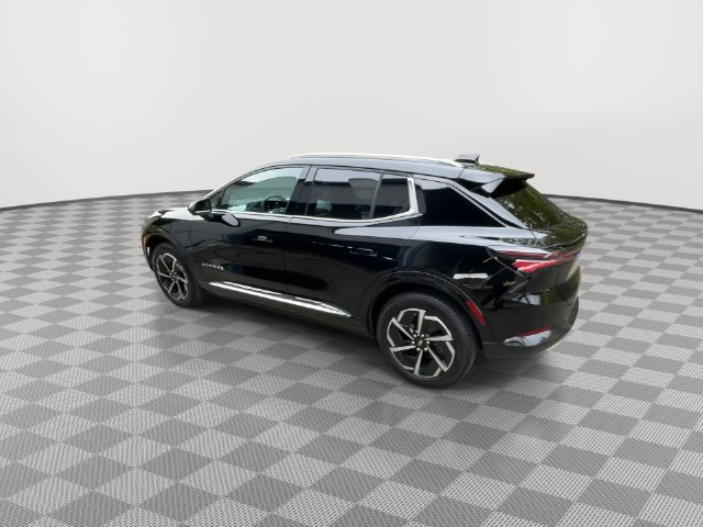 Used 2024 Chevrolet Equinox EV LT w/ Active Safety Package 3 FWD image 6