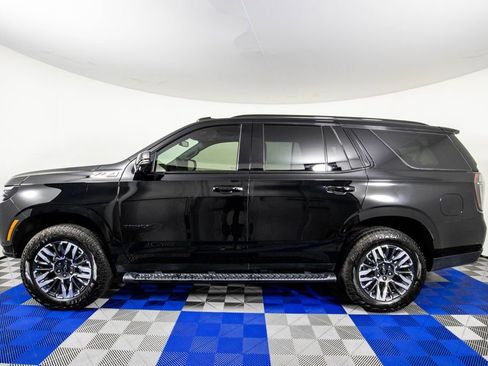 Used 2025 Chevrolet Tahoe Z71 w/ Comfort Package AWD/4WD image 7