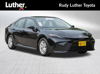 Used 2025 Toyota Camry LE w/ Convenience Package FWD video 1