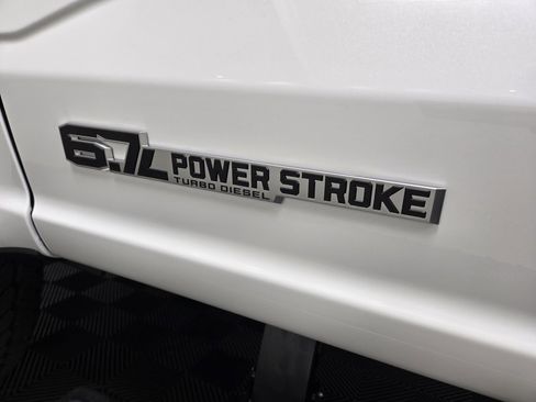 New 2025 Ford F250 Lariat w/ Lariat Ultimate Package image 13