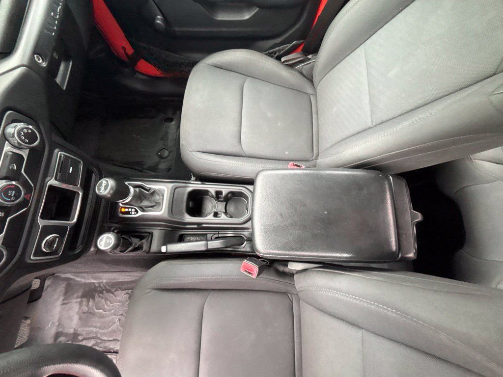 Used 2018 Jeep Wrangler Unlimited Sport AWD/4WD image 15
