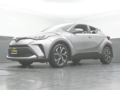 Used 2020 Toyota C-HR XLE FWD image 49