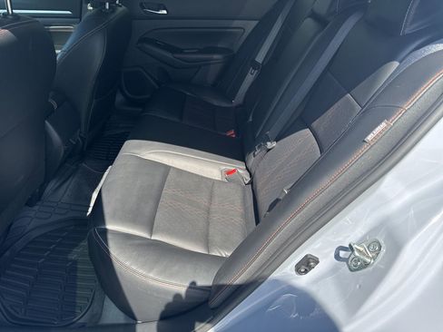 Used 2023 Nissan Altima 2.5 SR w/ SR Premium Package image 40