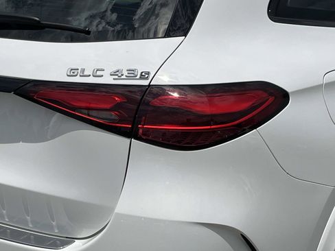 Certified 2025 Mercedes-Benz GLC 43 AMG 4MATIC image 10