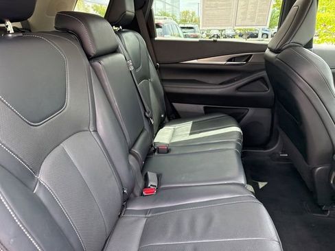 Certified 2023 INFINITI QX60 Luxe w/ Cargo Package AWD/4WD image 12