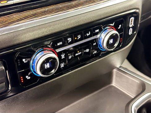 Used 2024 GMC Sierra 1500 Elevation w/ Preferred Package image 14