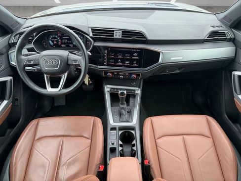 Used 2025 Audi Q3 2.0T Premium image 20