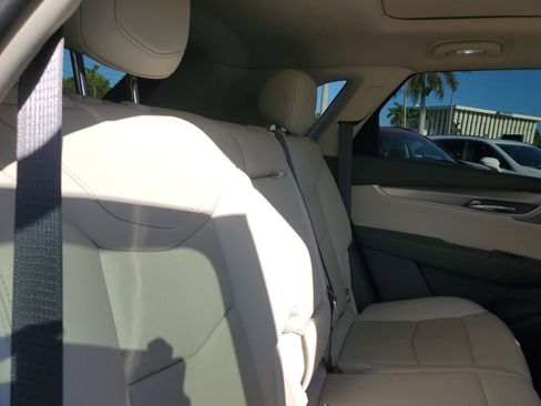 Used 2021 Cadillac XT5 Premium Luxury w/ LPO, Premium Carpet Package FWD image 25