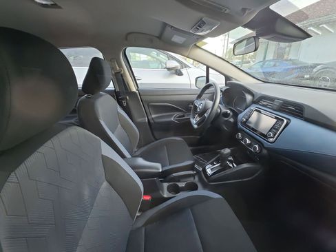 Used 2025 Nissan Versa SV image 10