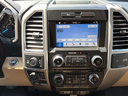 Used 2016 Ford F150 Lariat w/ Heavy-Duty Payload Package AWD/4WD image 17