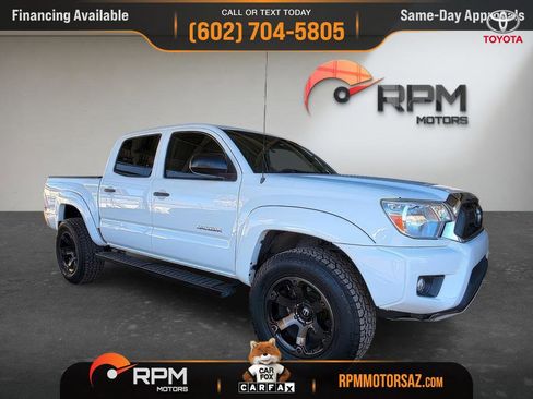 Used 2015 Toyota Tacoma PreRunner w/ SR5 Package image 1