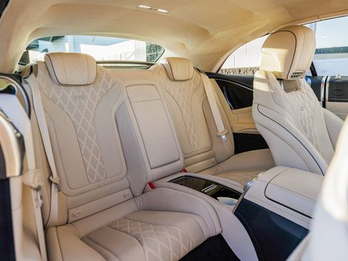 Used 2018 Mercedes-Benz S 560 Cabriolet image 31