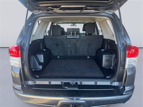 Used 2013 Toyota 4Runner SR5 image 22