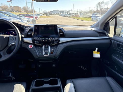 Certified 2024 Honda Odyssey EX-L image 30