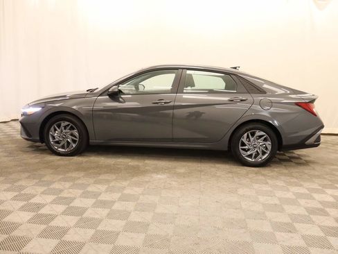 New 2026 Hyundai Elantra Blue FWD image 2