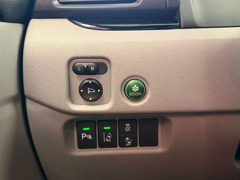Used 2018 Honda Pilot Elite image 73