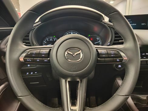 Used 2024 MAZDA MAZDA3 s FWD image 15