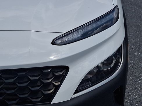 Certified 2023 Hyundai Kona SEL AWD/4WD image 10