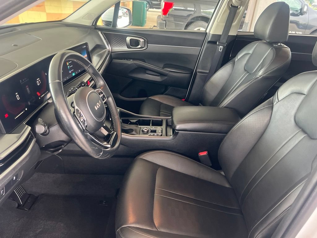 Certified 2024 Kia Sorento S FWD image 4