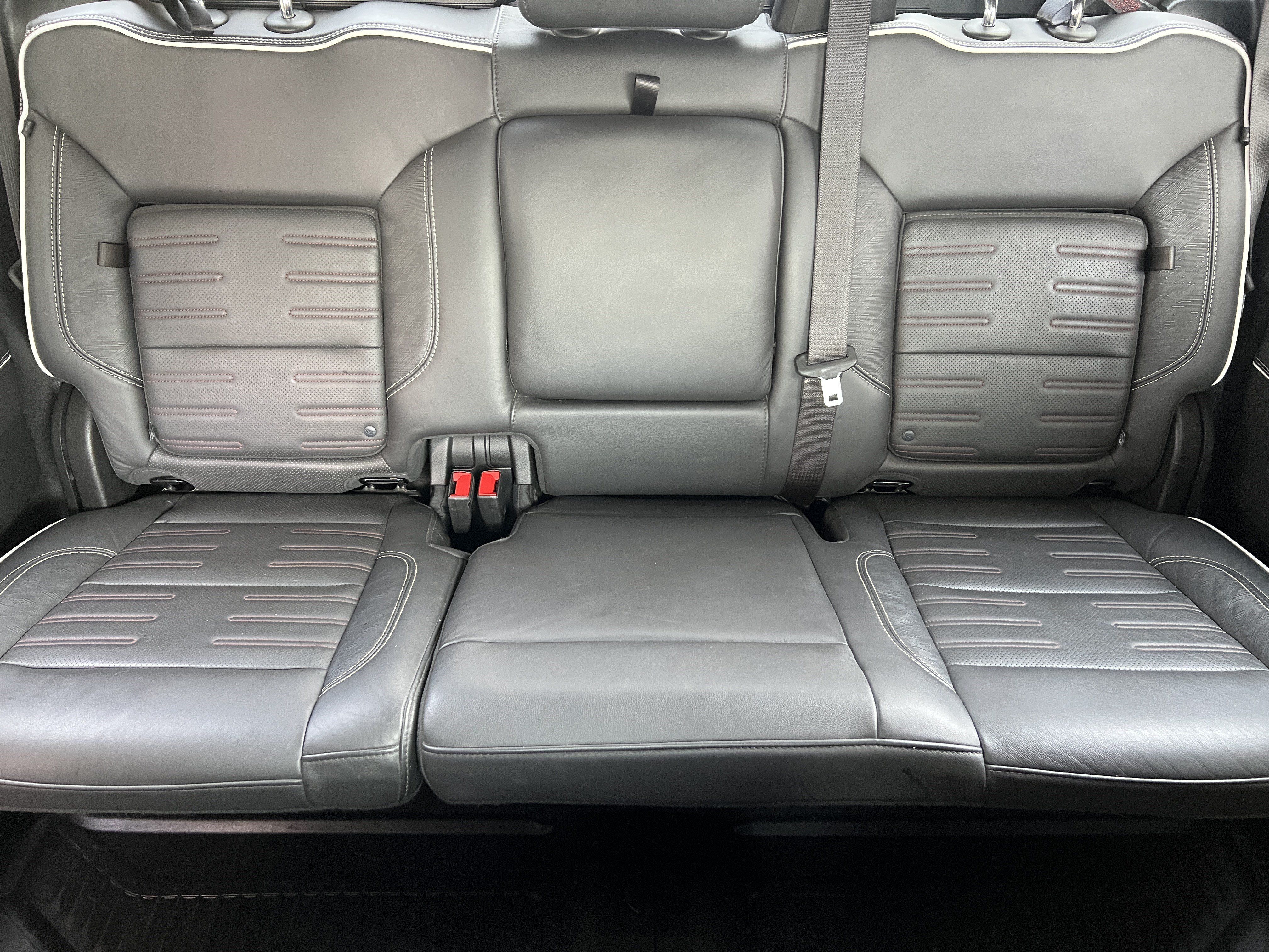 Used 2024 GMC Sierra 2500 AT4X AWD/4WD image 16