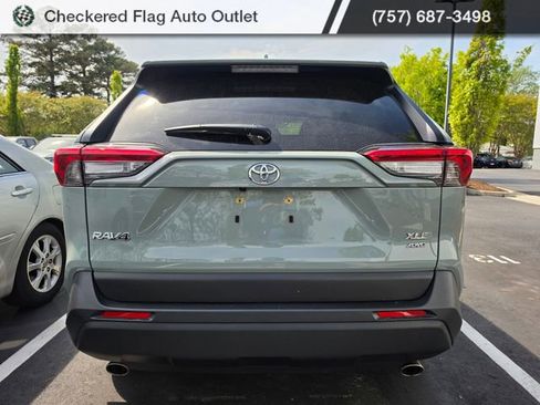 Used 2019 Toyota RAV4 XLE w/ Convenience Package image 5