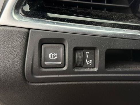 Used 2024 Cadillac XT6 Luxury FWD image 21