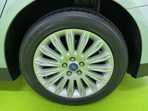 Used 2014 Ford Fusion S image 15