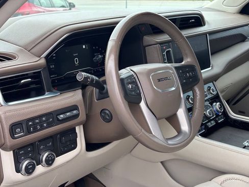 Used 2022 GMC Yukon XL Denali w/ Max Trailering Package AWD/4WD image 7