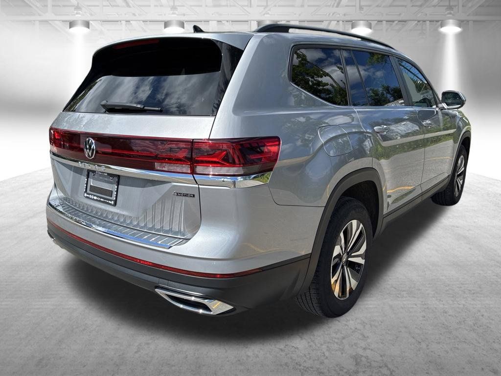 Used 2024 Volkswagen Atlas SE AWD/4WD image 6