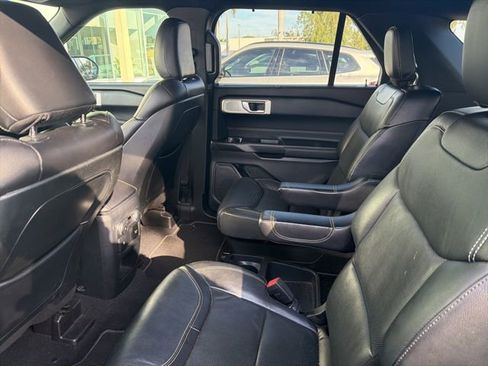 Used 2020 Ford Explorer ST w/ ST Street Pack image 15