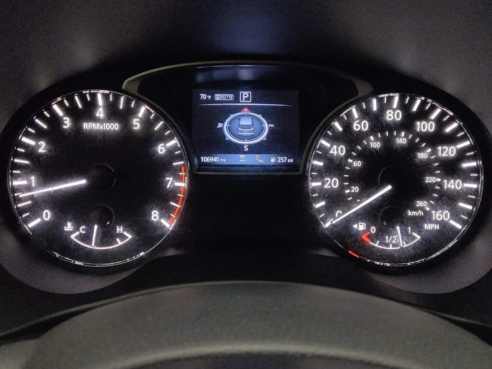 Used 2018 Nissan Pathfinder SL AWD/4WD image 23