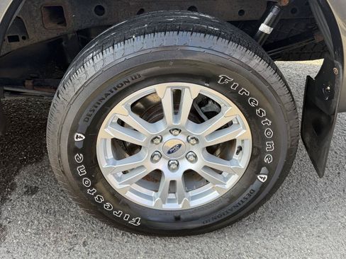 Used 2017 Ford F150 Lariat w/ Equipment Group 501A Mid AWD/4WD image 34