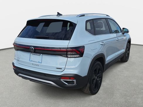 New 2026 Volkswagen Taos SEL AWD/4WD image 5