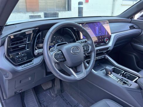 Used 2024 Lexus TX 350 AWD w/ Captains Chair Package image 14