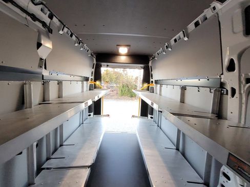 New 2024 RAM ProMaster 3500 w/ Delivery Van Package FWD image 15