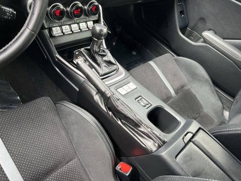 Used 2025 Toyota GR86 Premium w/ Performance Package RWD image 21