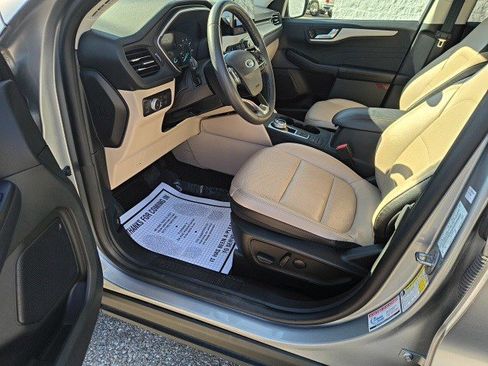 Used 2022 Ford Escape SEL image 11