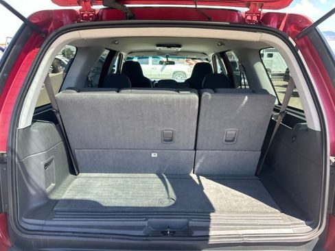Used 2004 Ford Expedition XLS RWD image 9