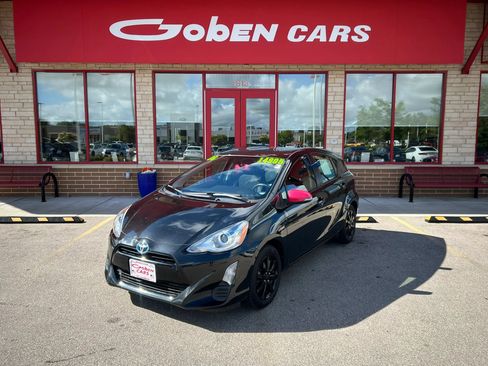 Used 2016 Toyota Prius C Persona Series FWD image 1
