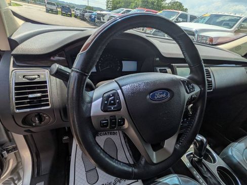 Used 2019 Ford Flex Limited AWD/4WD image 10