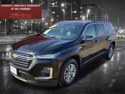 Used 2023 Chevrolet Traverse LT