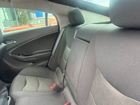 Used 2017 Chevrolet Volt LT FWD image 12